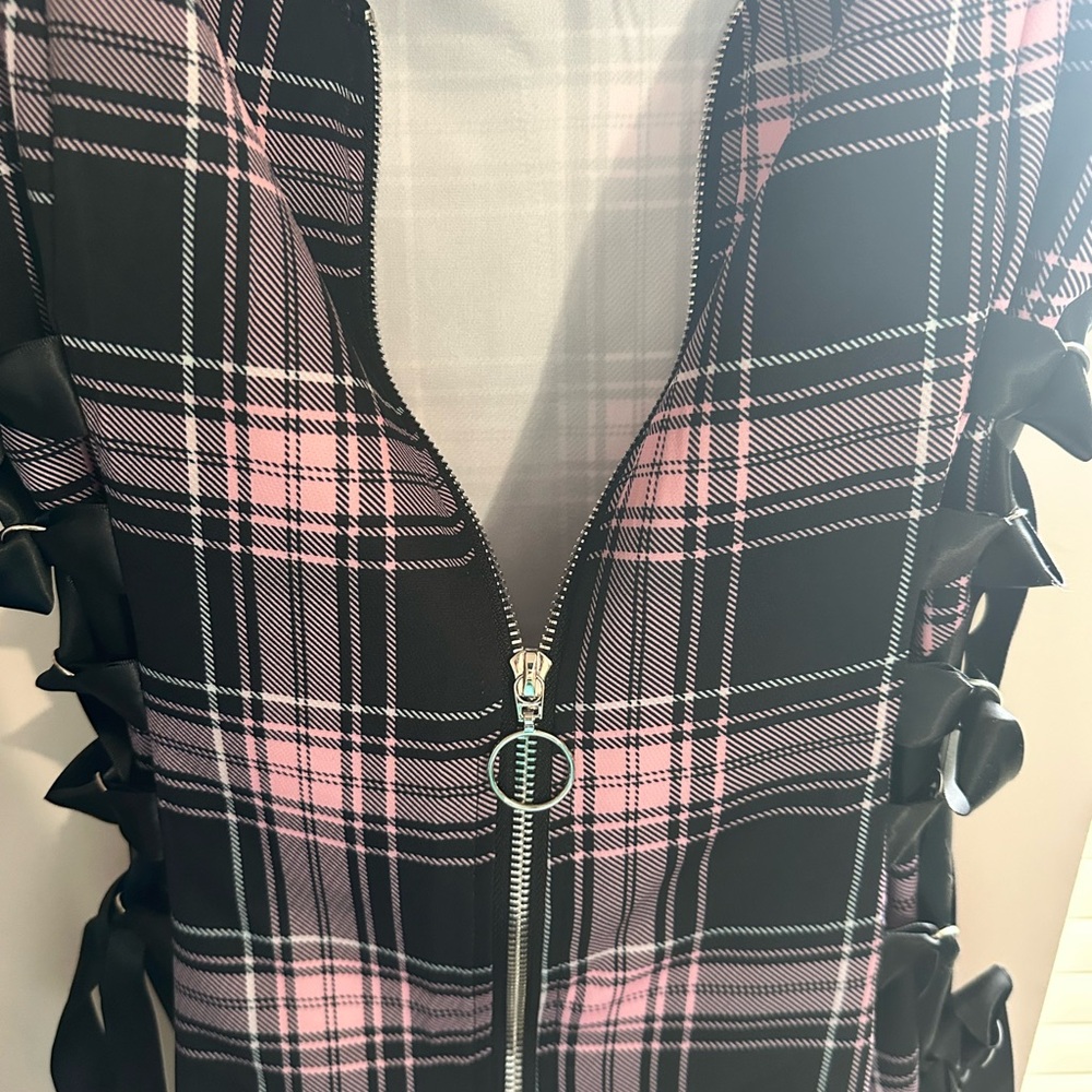 Black and Pink Plaid Lace-Up Mini Dress - Picture 4 of 9